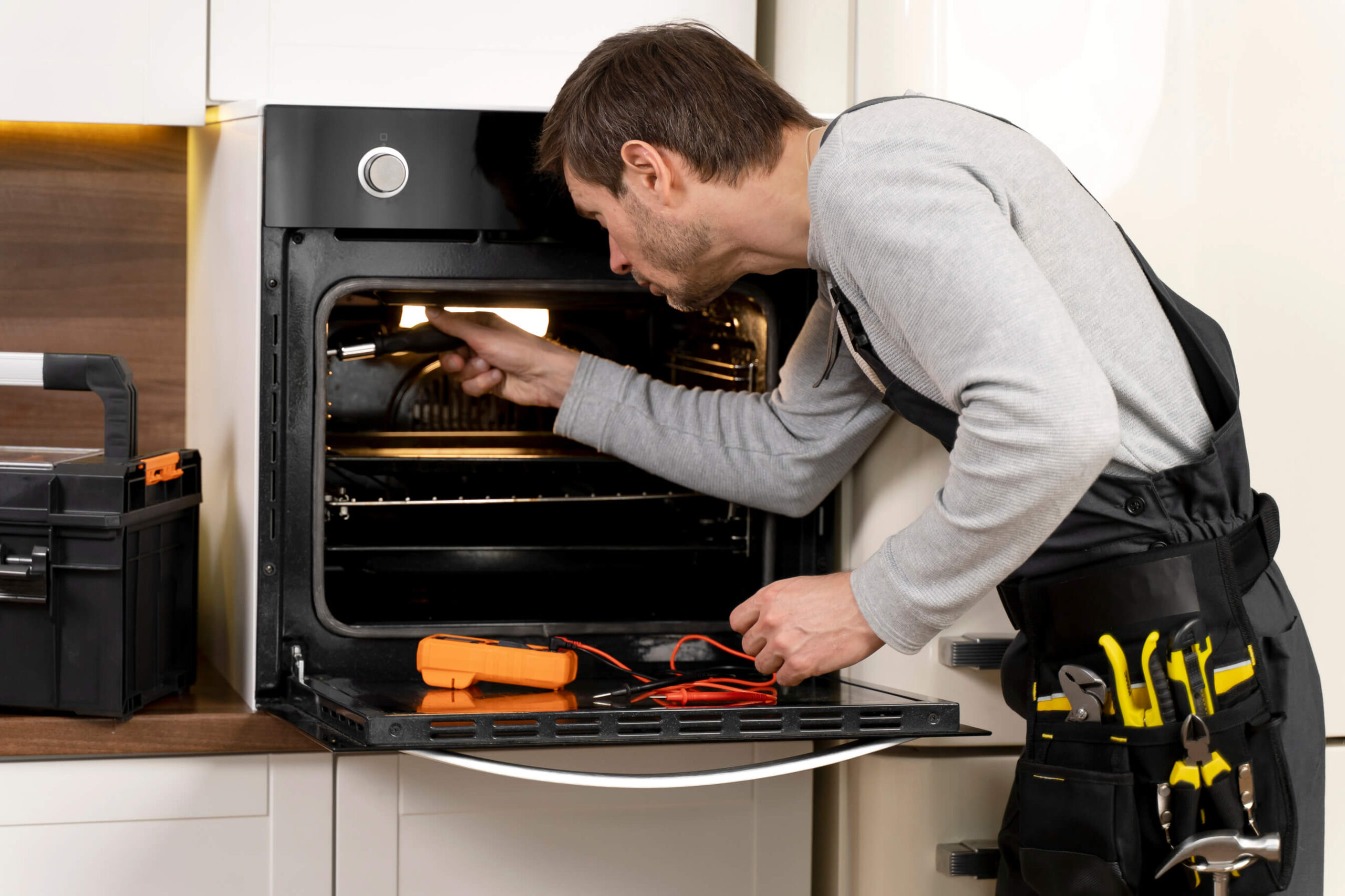 Installation & Maintenance service maintenance worker repairing